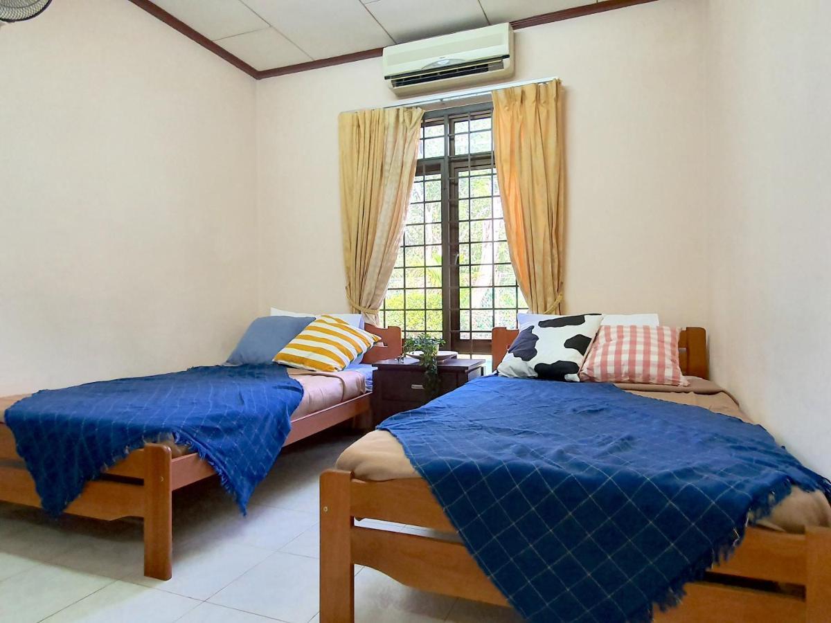 Melaka Afamosa Villa With Private Pool For 10 Pax Alor Gajah Zewnętrze zdjęcie
